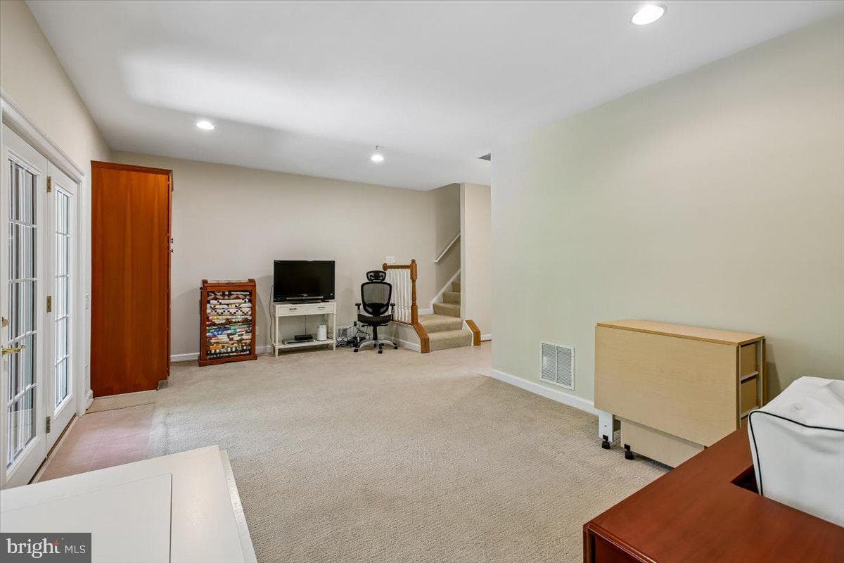 9574 Lagersfield Circle photo 41