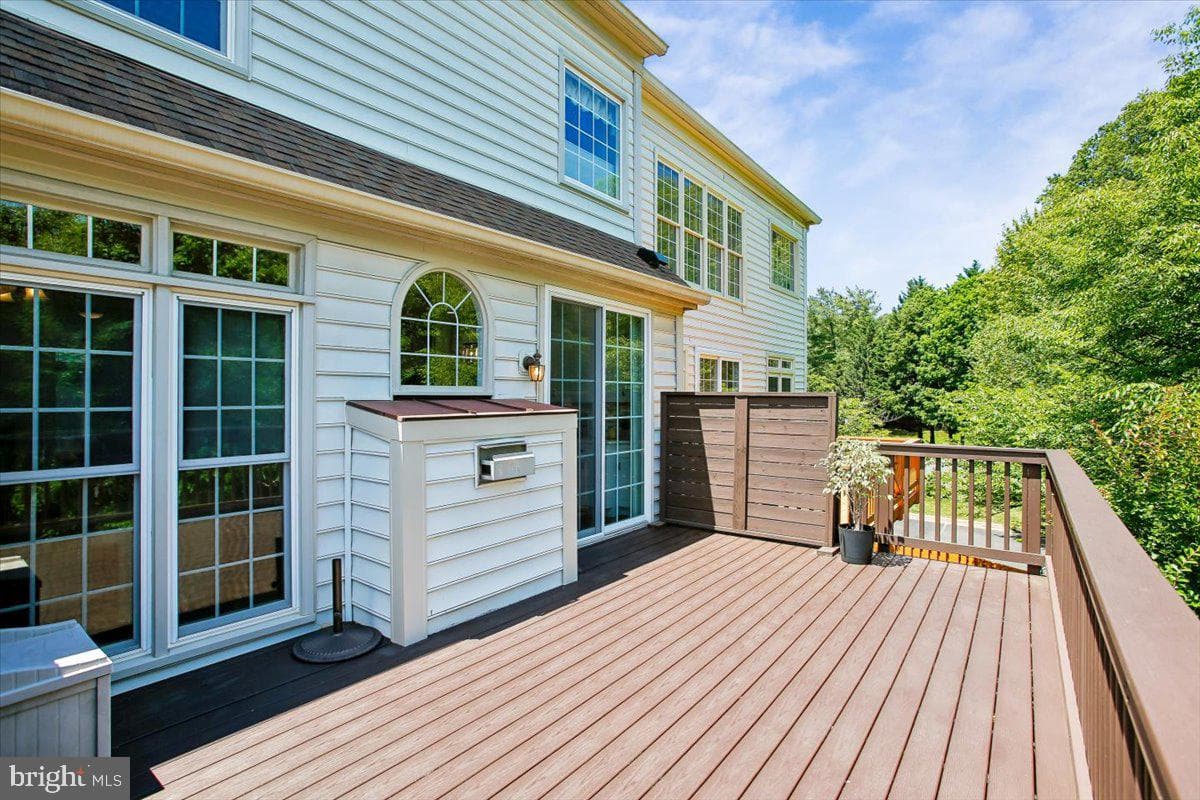 9574 Lagersfield Circle photo 51