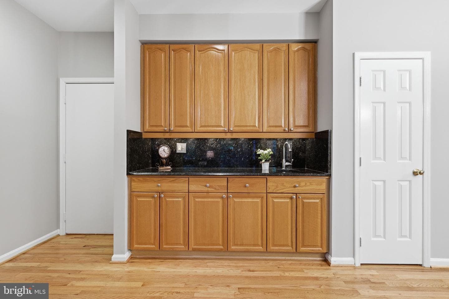 8556 Hooes Road photo 15