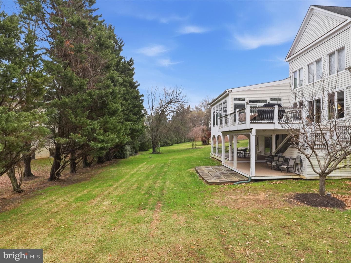 1465 Mayhurst Boulevard photo 4