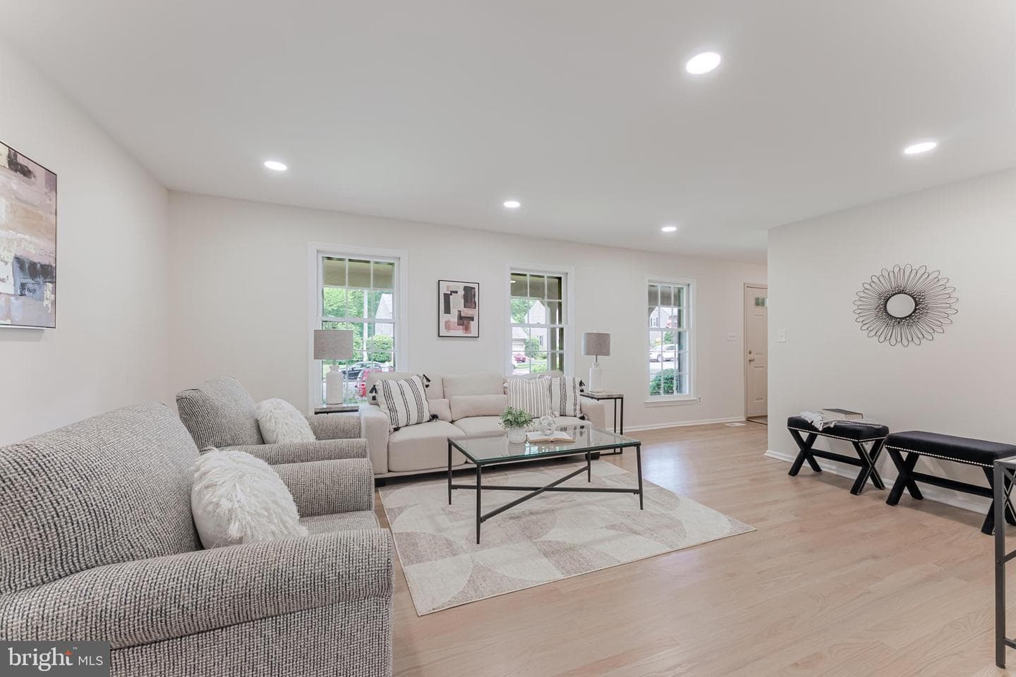 9109 Parliament Drive photo 27