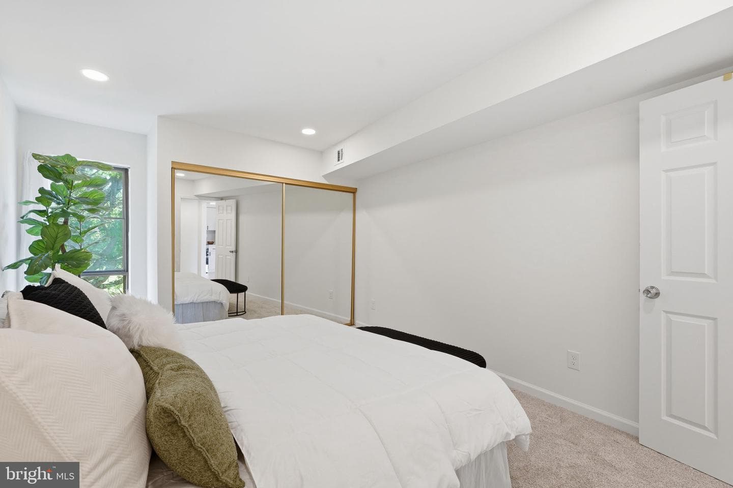 5800 Royal Ridge Drive photo 19