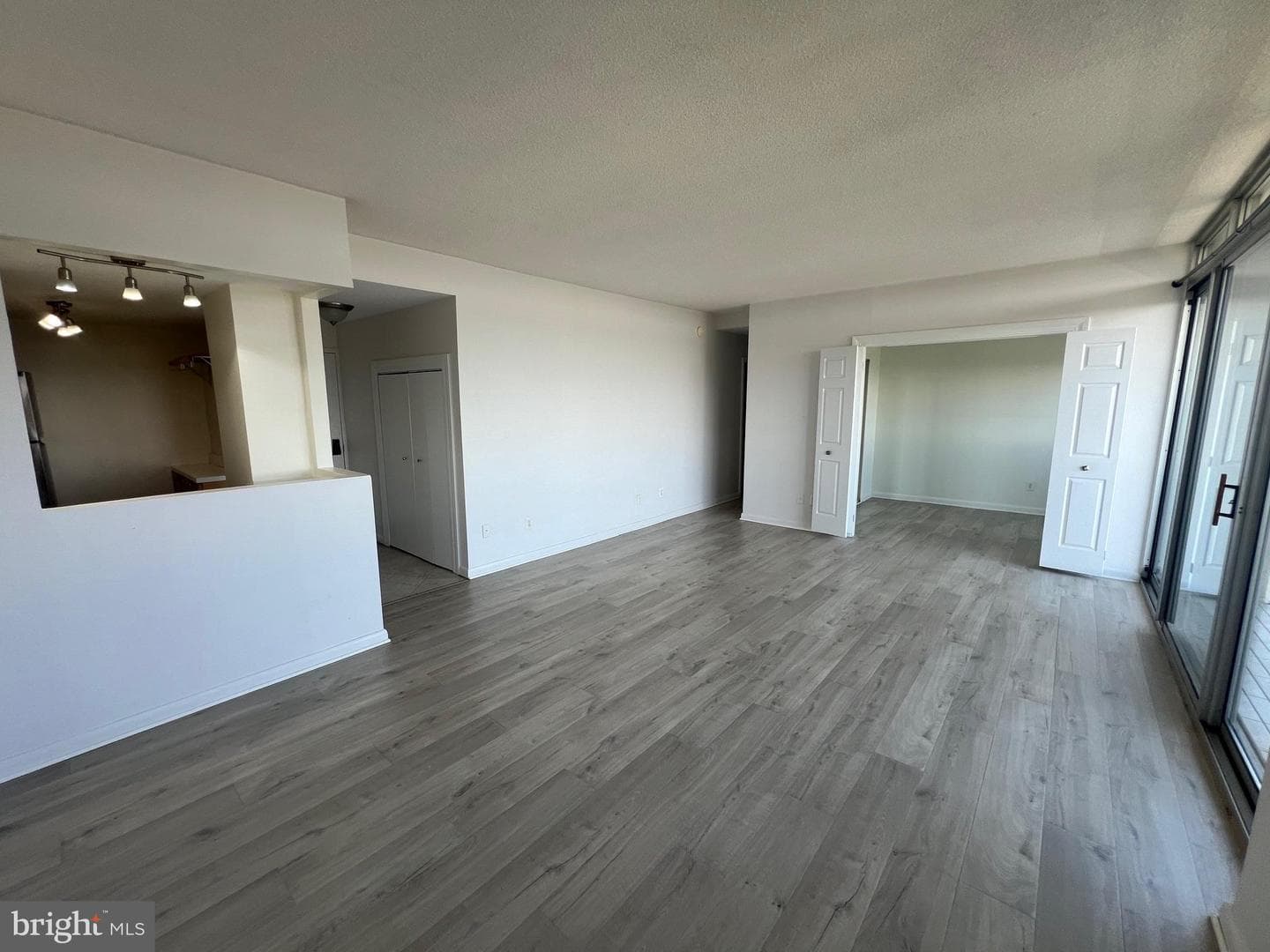 2059 Huntington Avenue #1601 photo 3