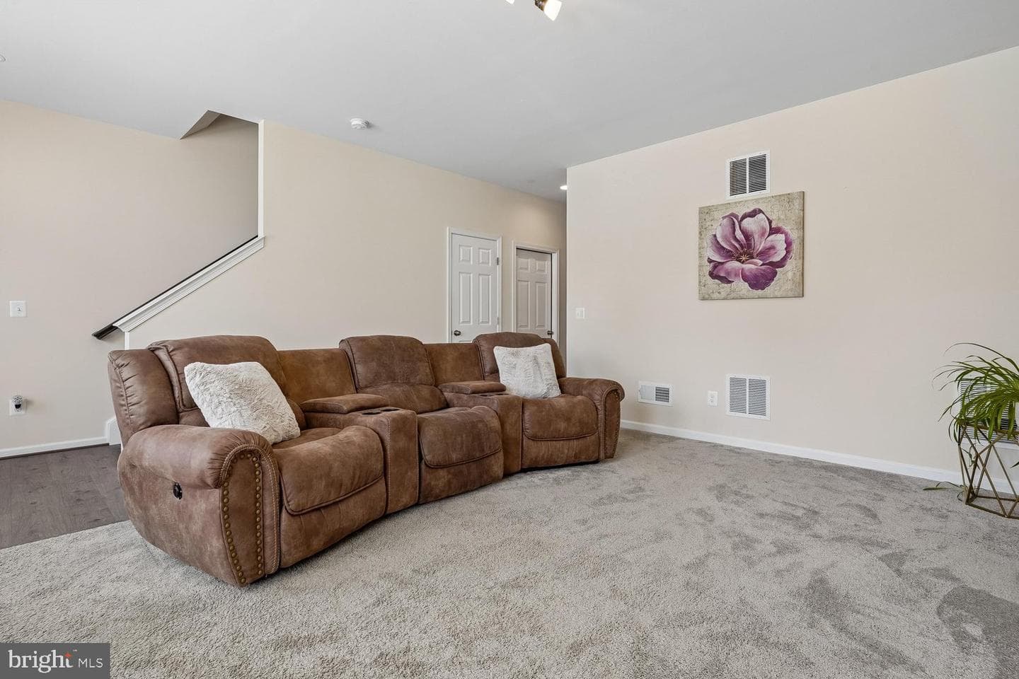 8358 Sallyport St photo 7