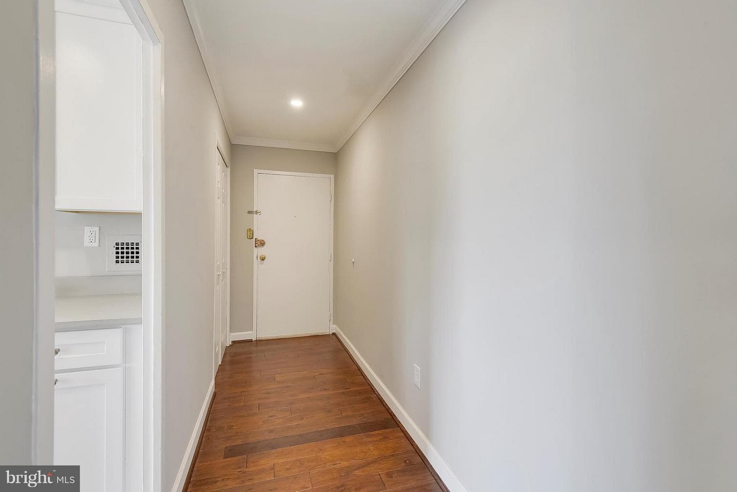 6621 Wakefield Drive #302 photo 4