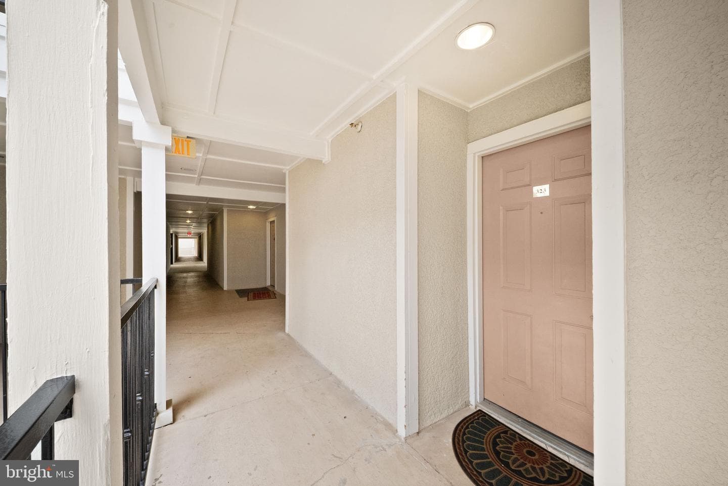 1504 Lincoln Way #323 photo 3