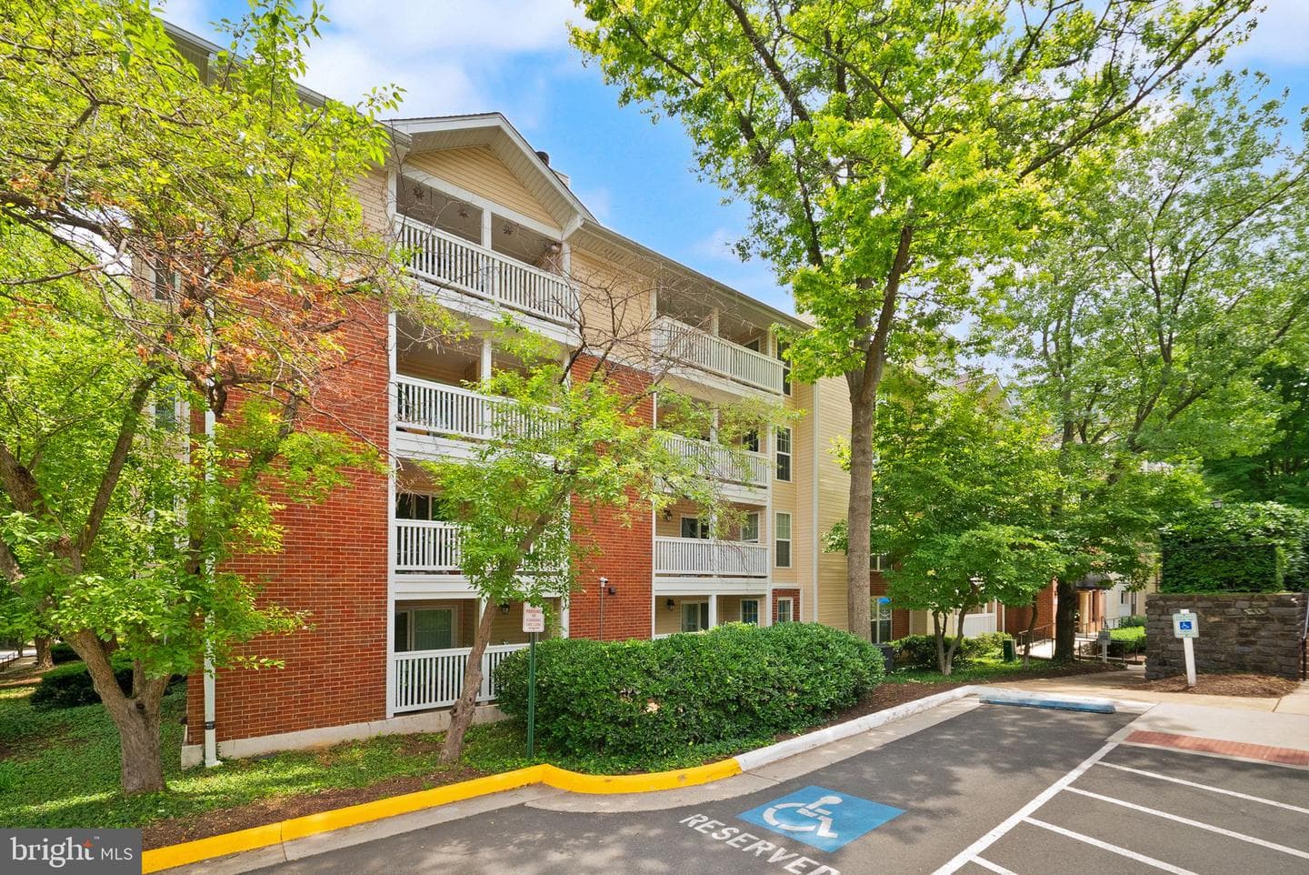 1504 Lincoln Way #323 photo 39