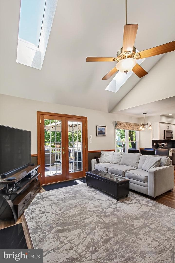 6463 Woodmere Place photo 27