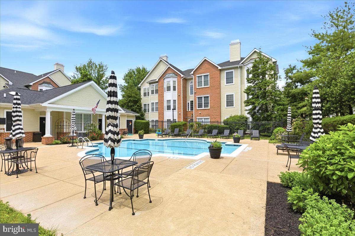 4127 Fountainside Lane #201 photo 32