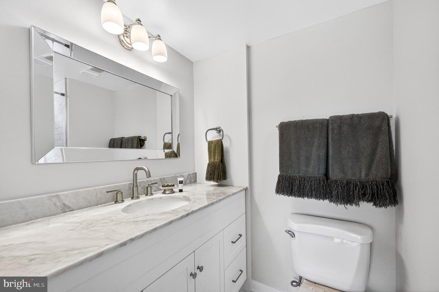 8380 Greensboro Drive #1017 photo 28