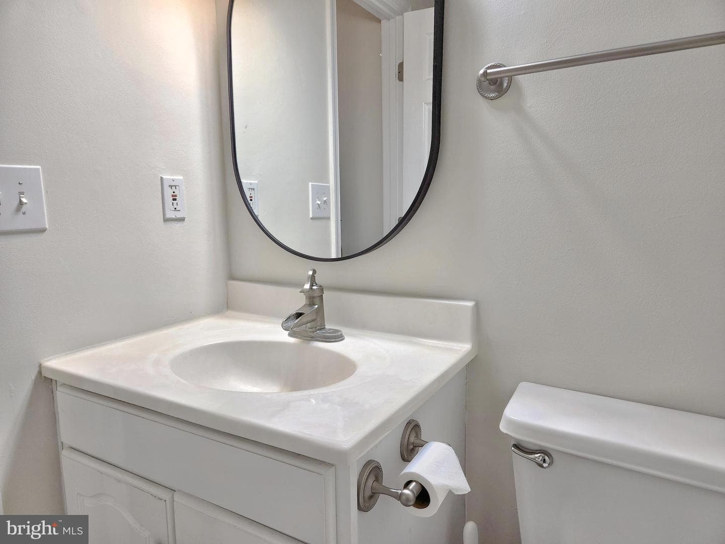 14905 Rydell Road #103 photo 24