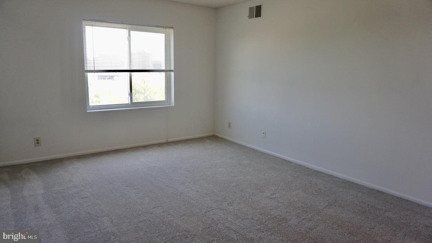8340 Greensboro Drive #906 photo 17