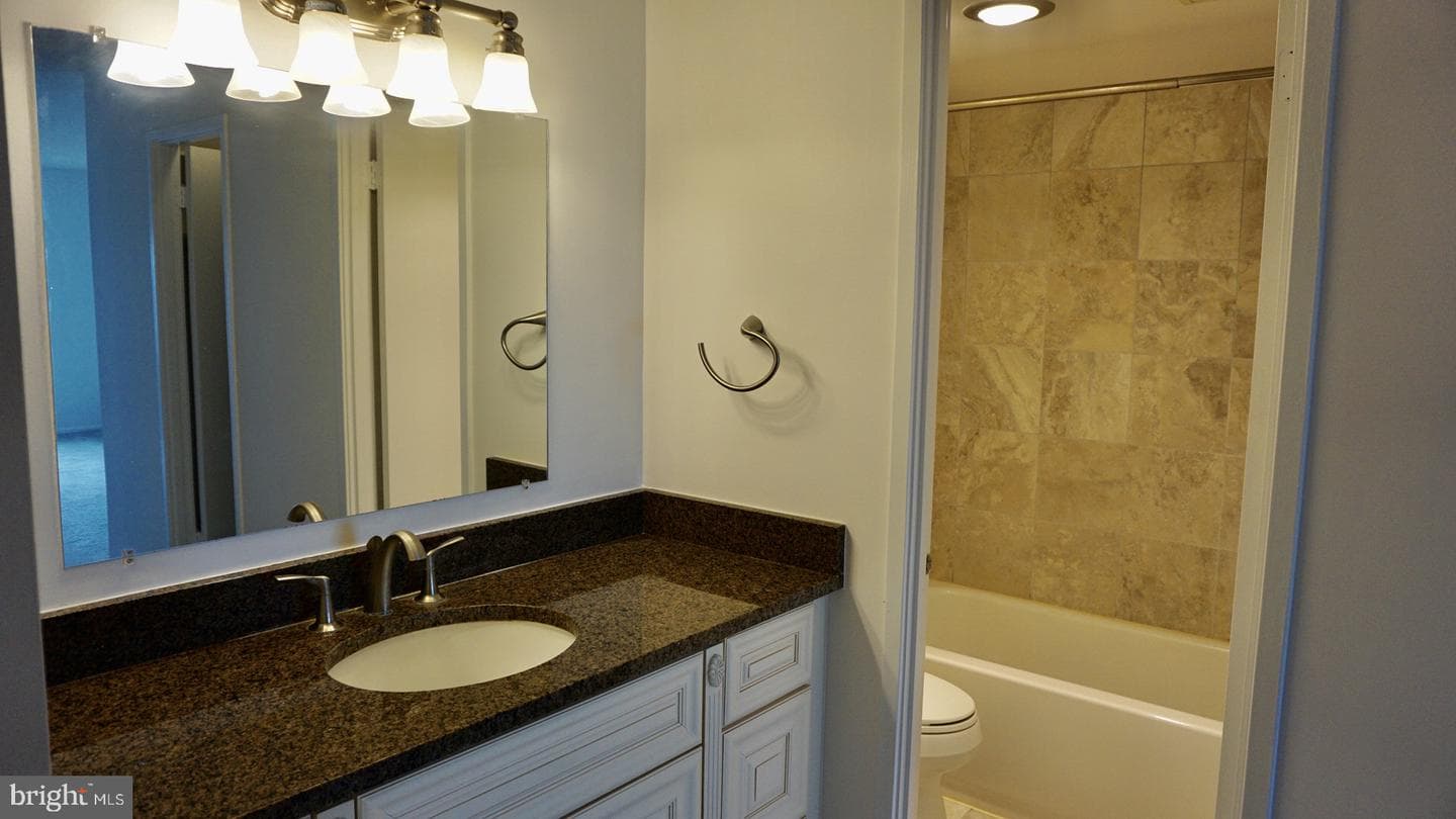 8340 Greensboro Drive #906 photo 19