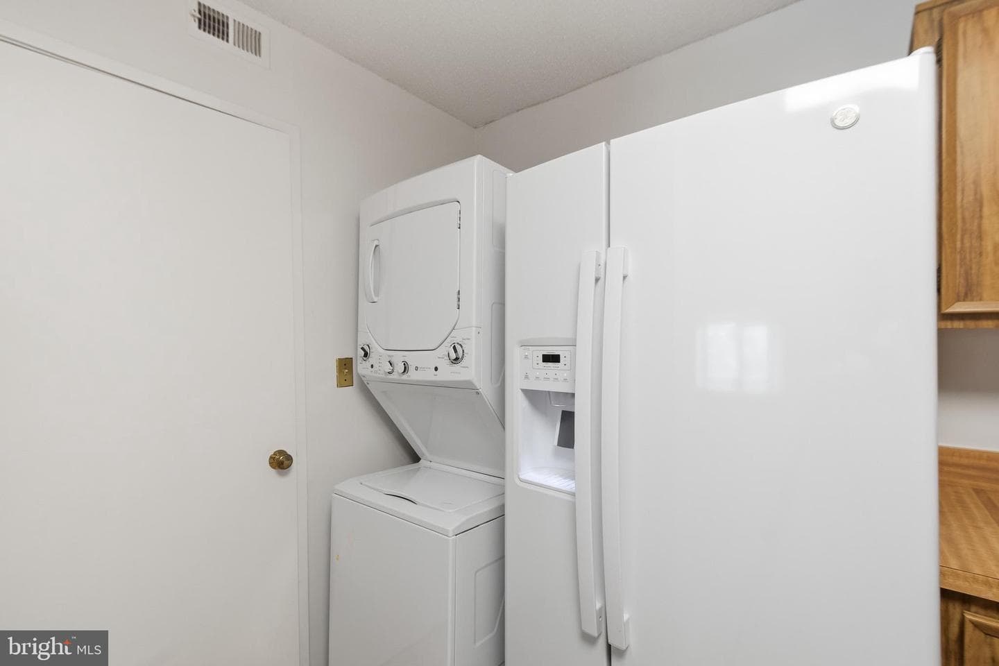 5903 Mount Eagle Drive #507 photo 14