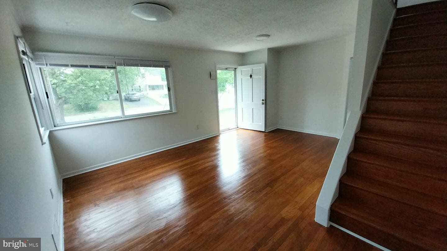 6711 Swarthmore Drive photo 3