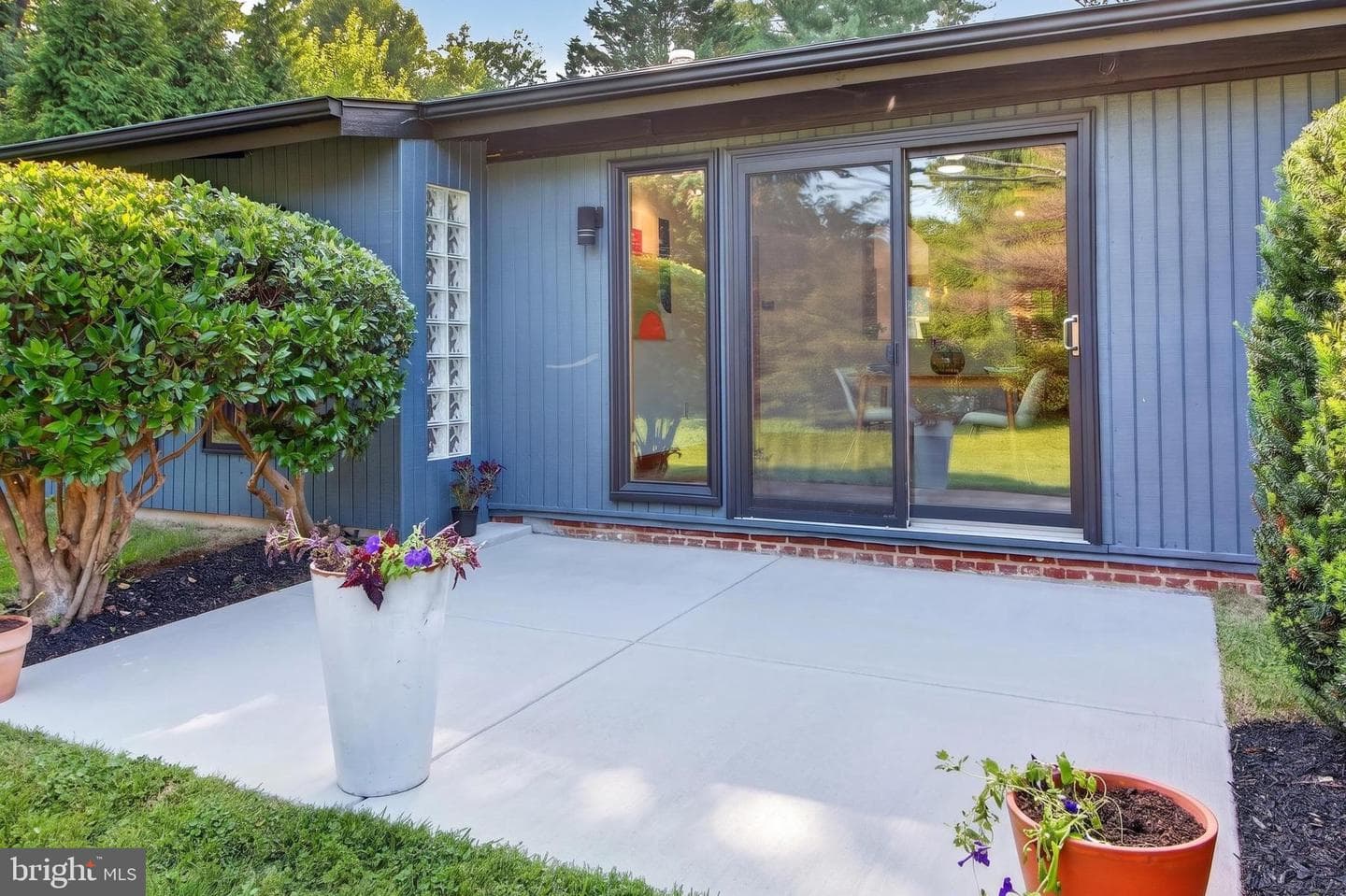 7901 Sycamore Drive photo 4