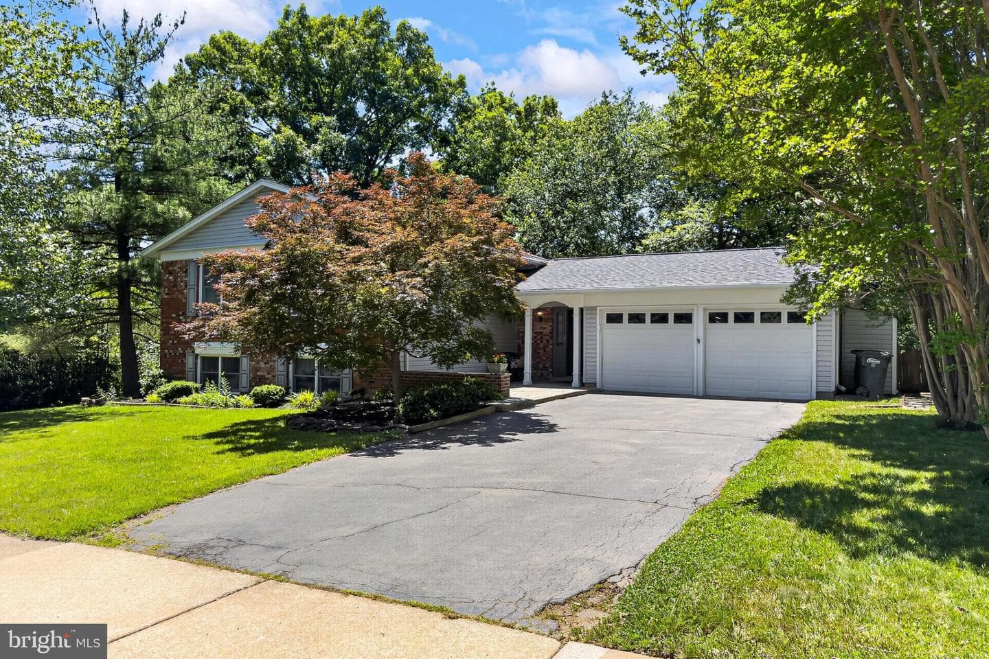 6908 Rochambeau Place photo 2