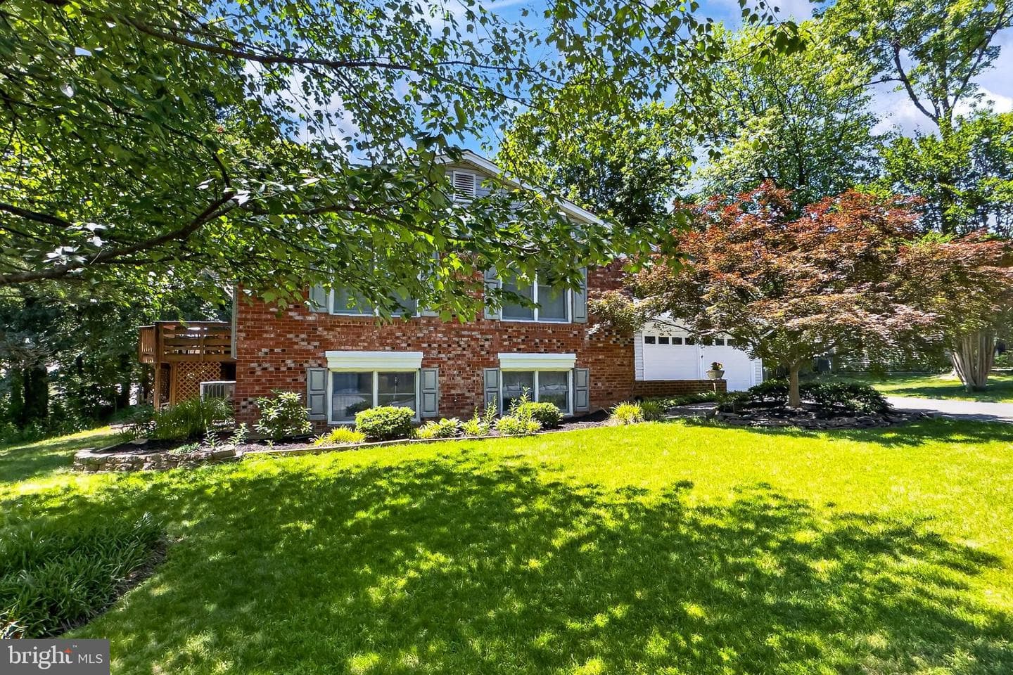6908 Rochambeau Place photo 3