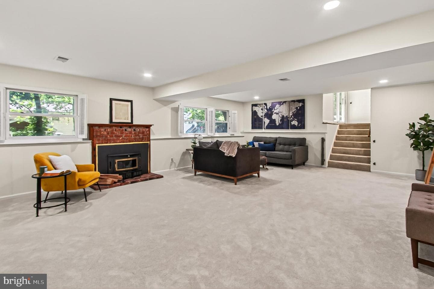 6908 Rochambeau Place photo 33