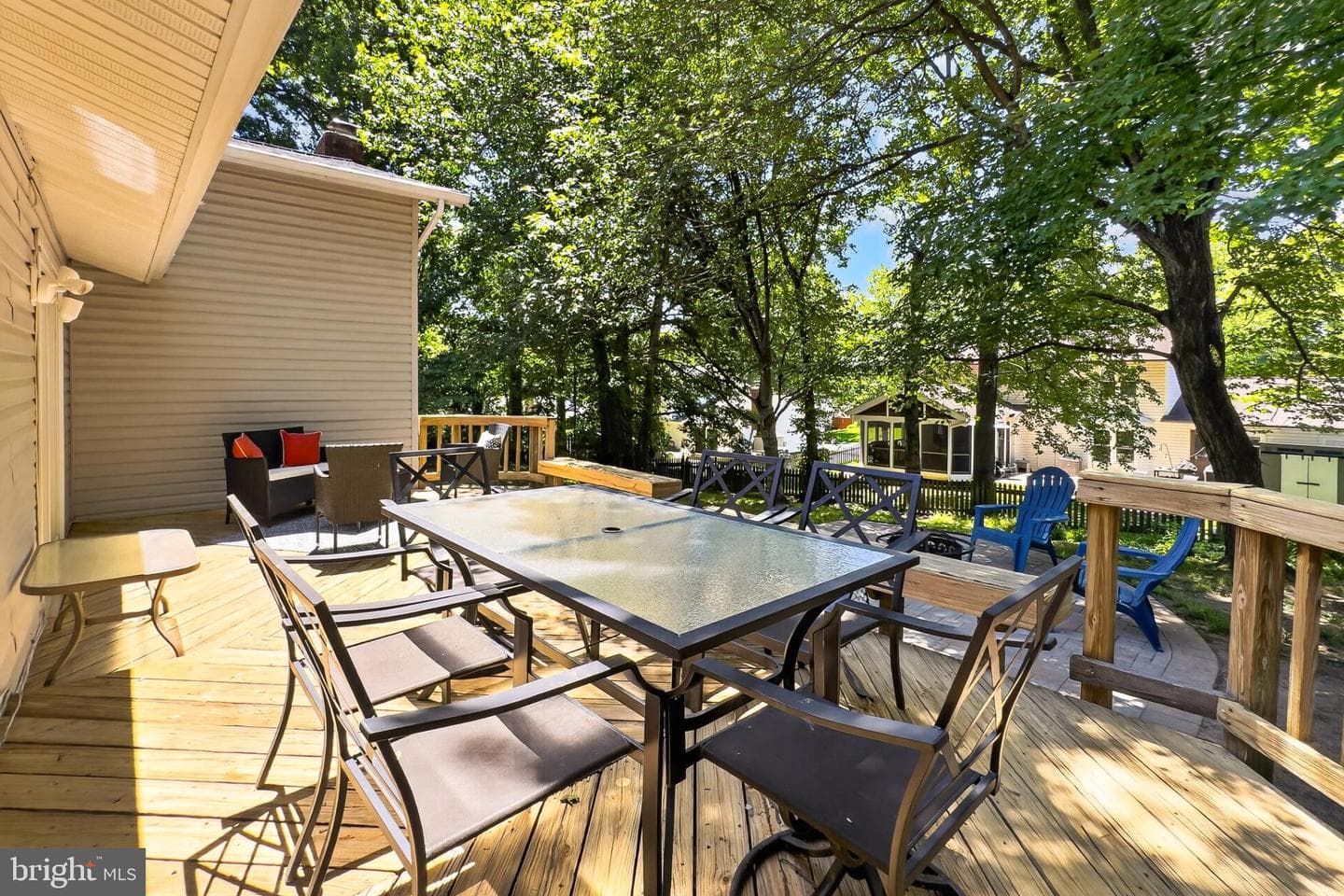 6908 Rochambeau Place photo 52