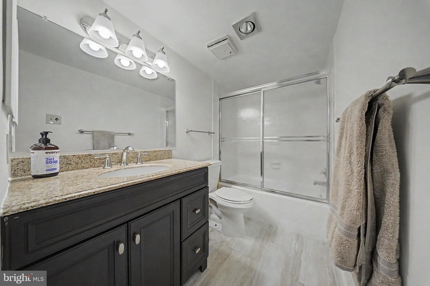 1800 Old Meadow Road #920 photo 10