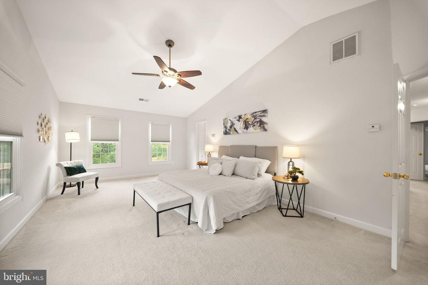 8722 Foxhall Terrace photo 29