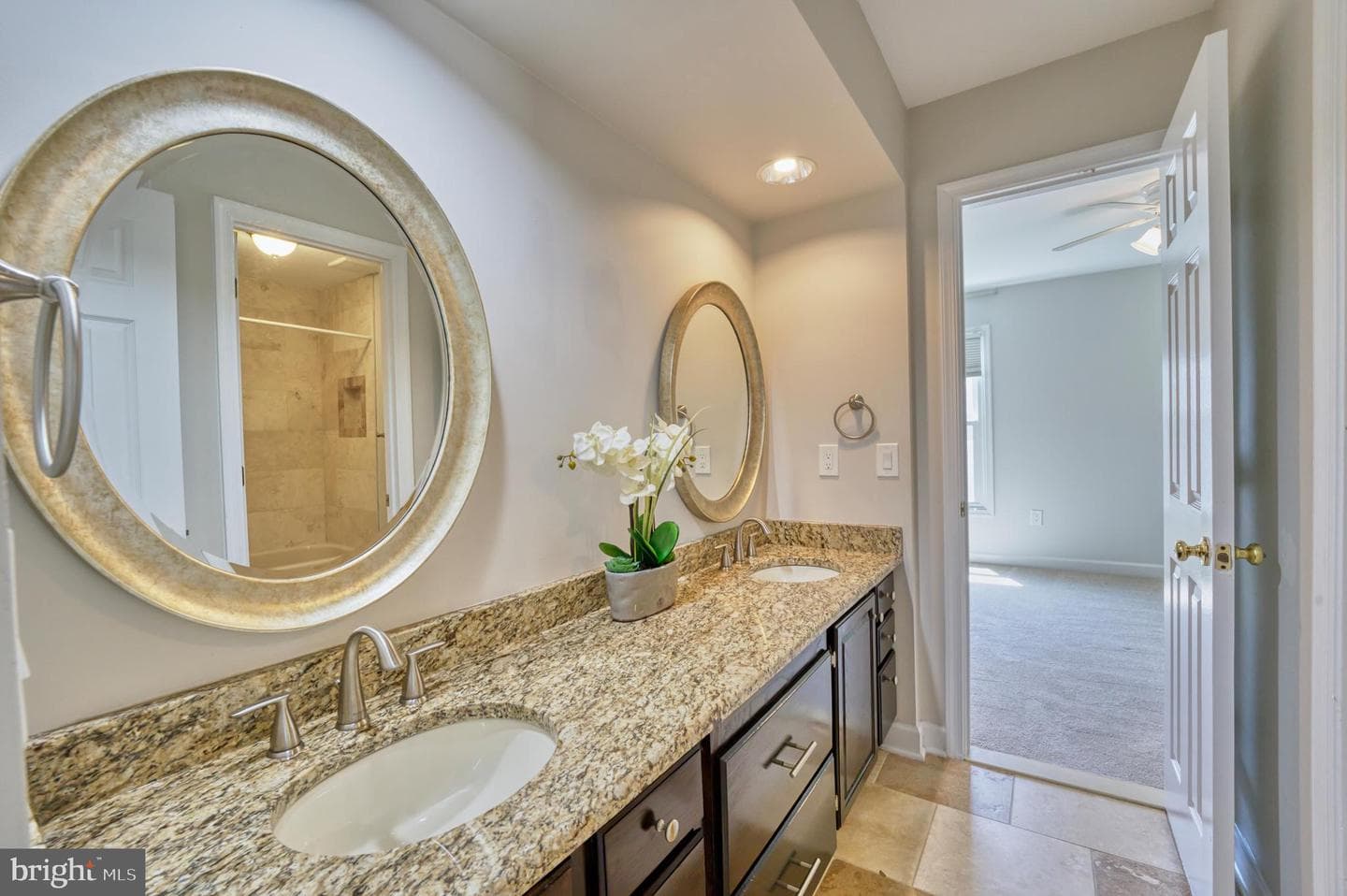 8722 Foxhall Terrace photo 38