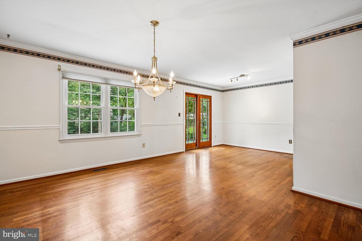 7871 Godolphin Drive photo 29