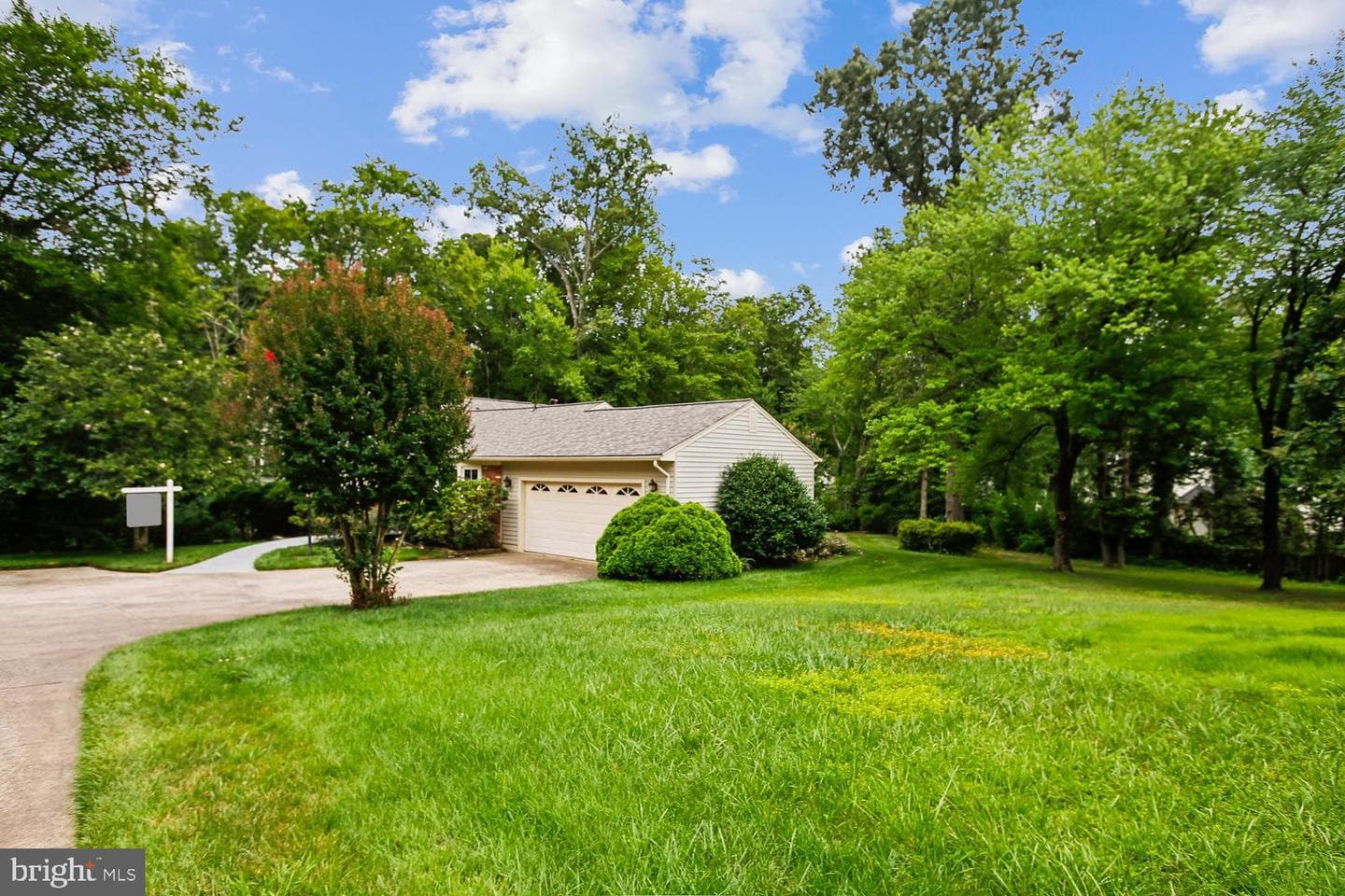 7871 Godolphin Drive photo 3