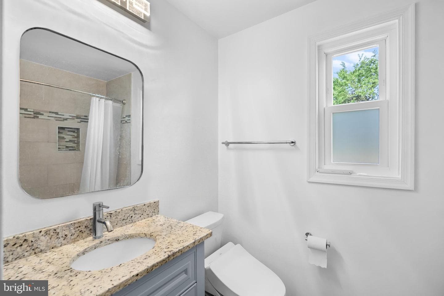 7402 Dunston Street photo 21
