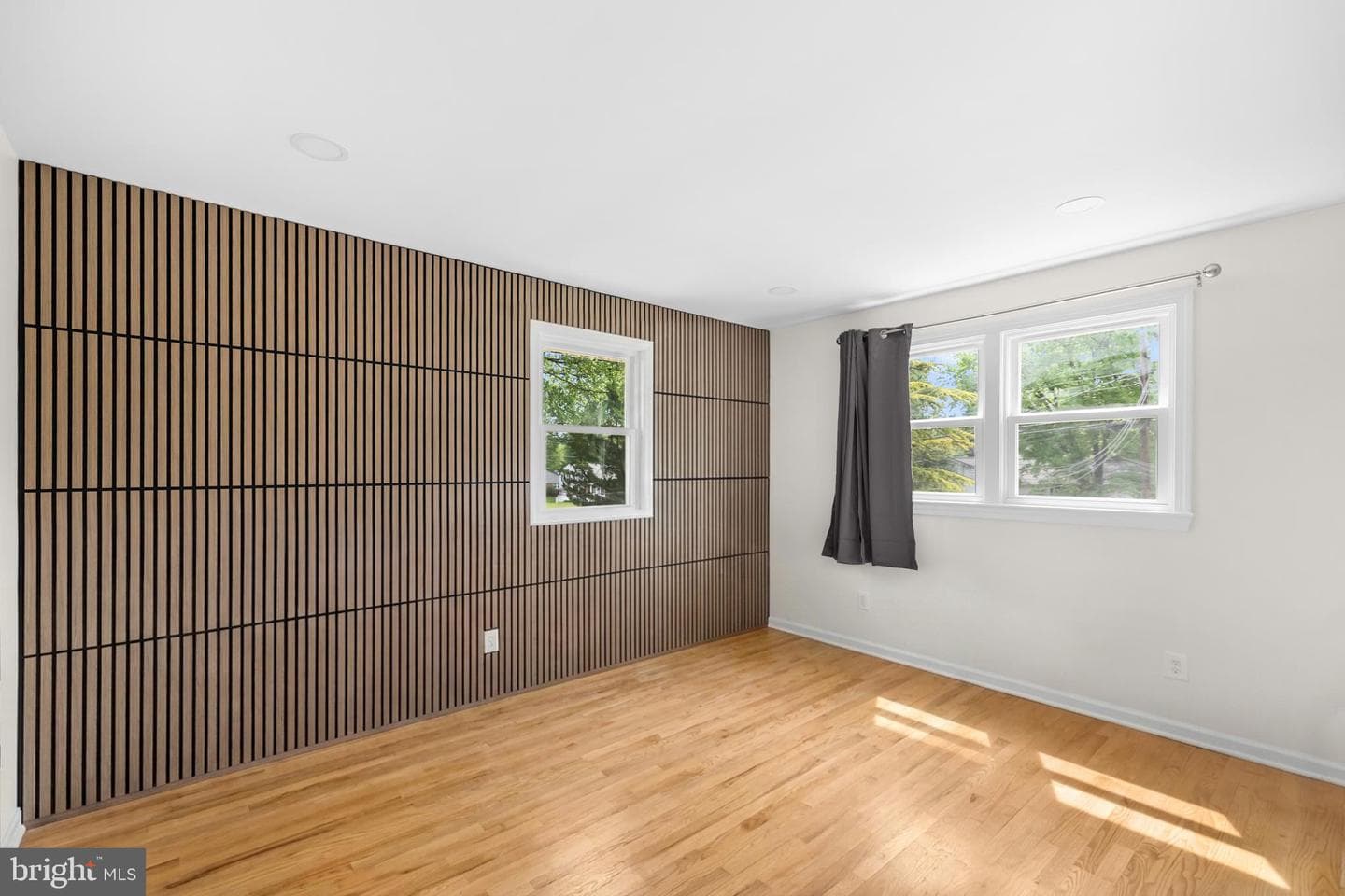 7402 Dunston Street photo 23