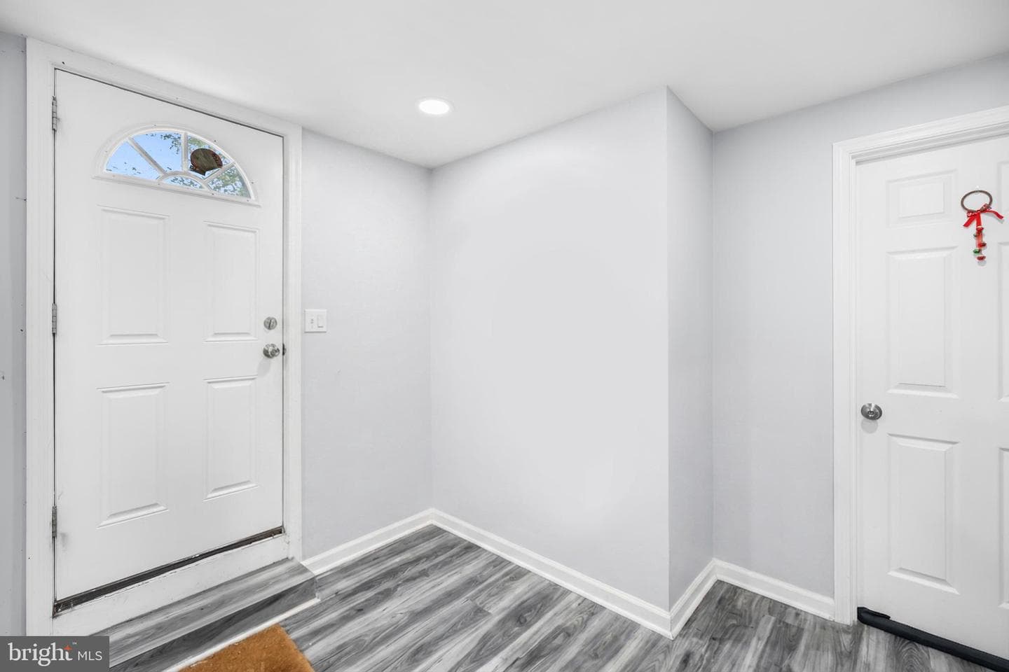 7402 Dunston Street photo 29