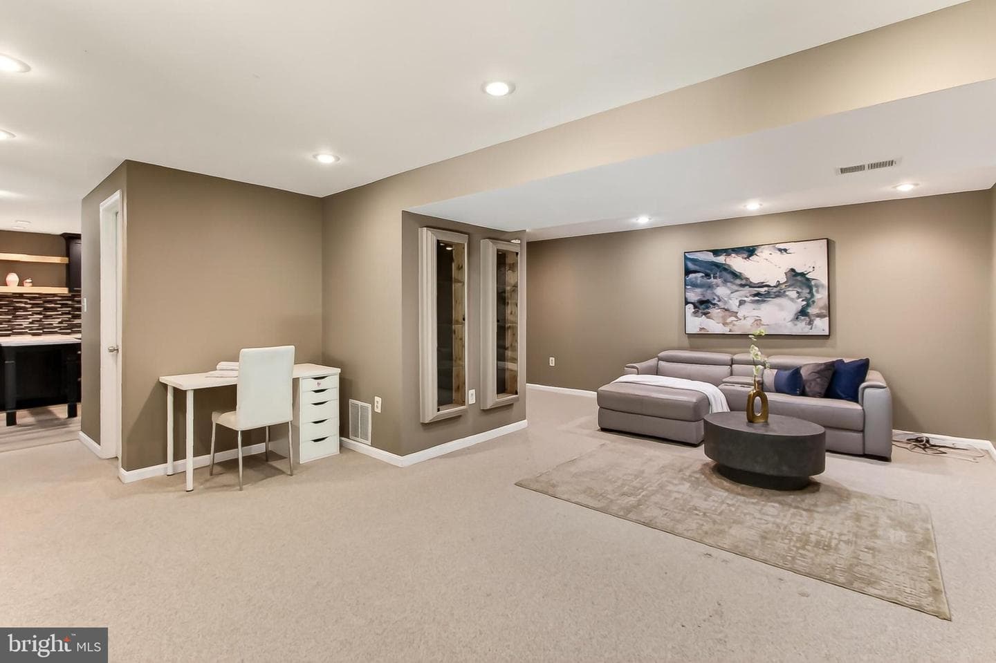 7608 Cervantes Court photo 46