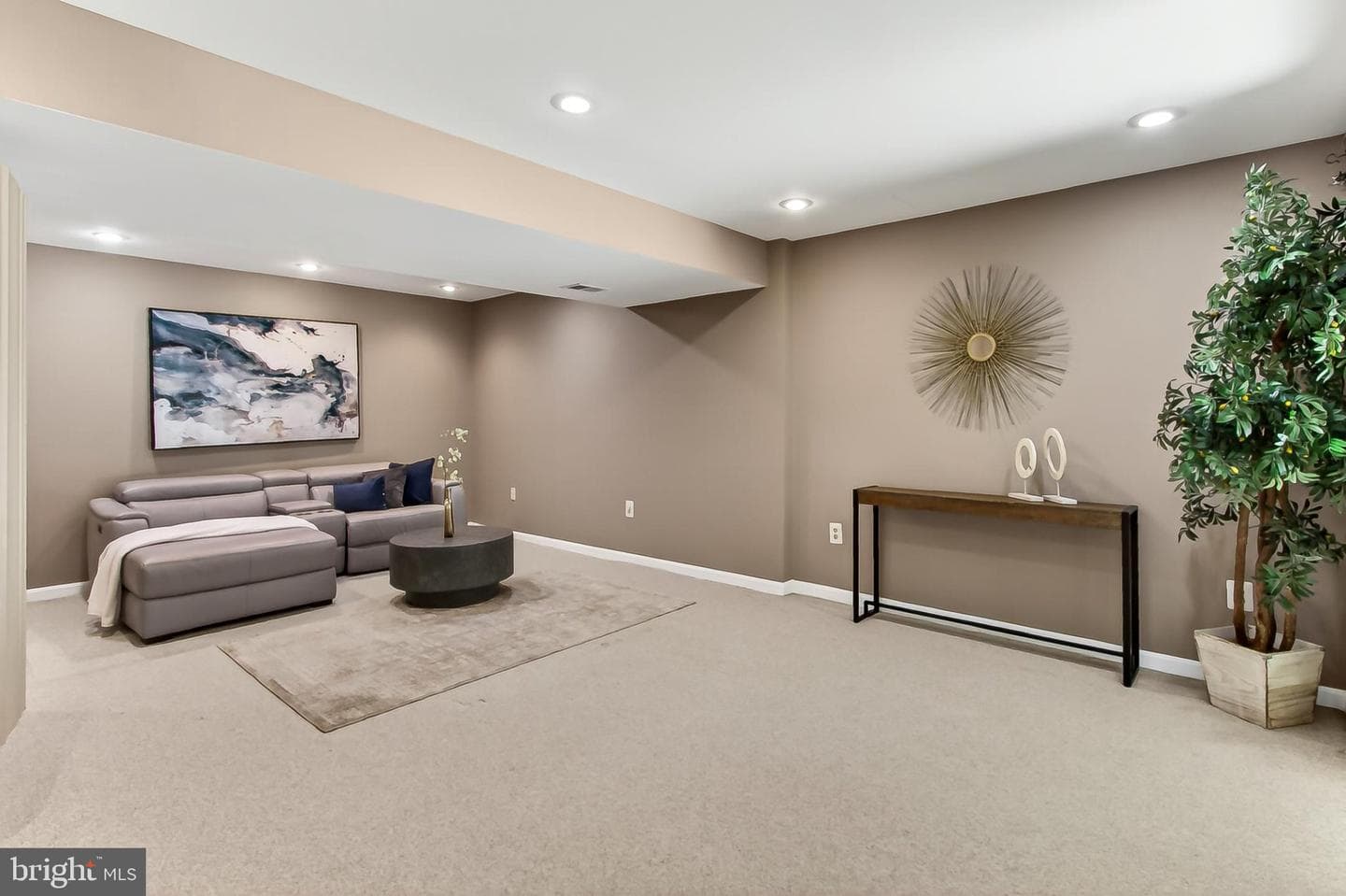 7608 Cervantes Court photo 47