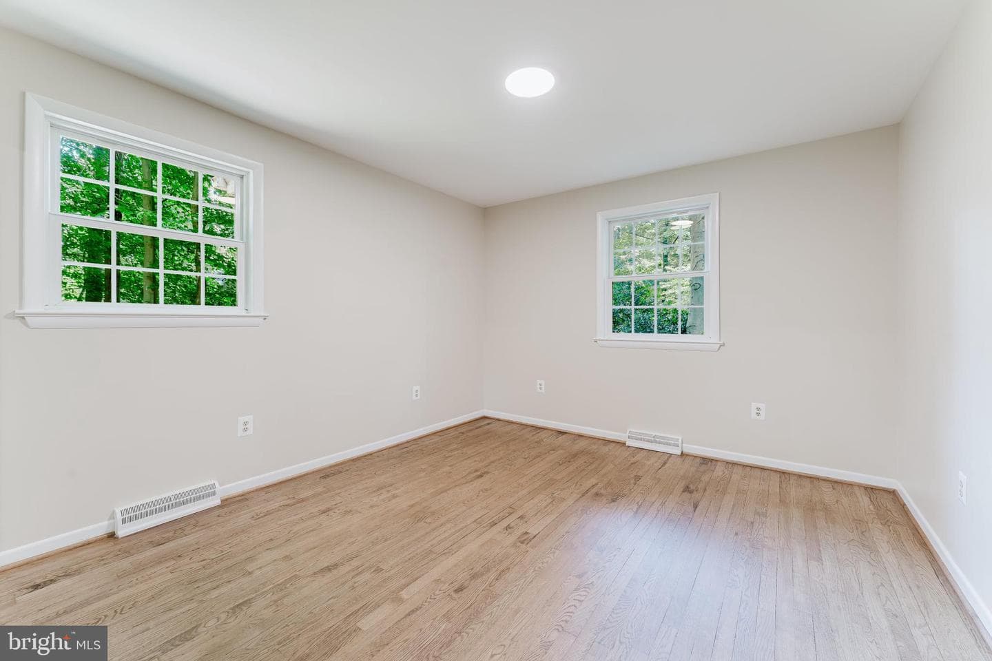 4704 Sandra Lane photo 33