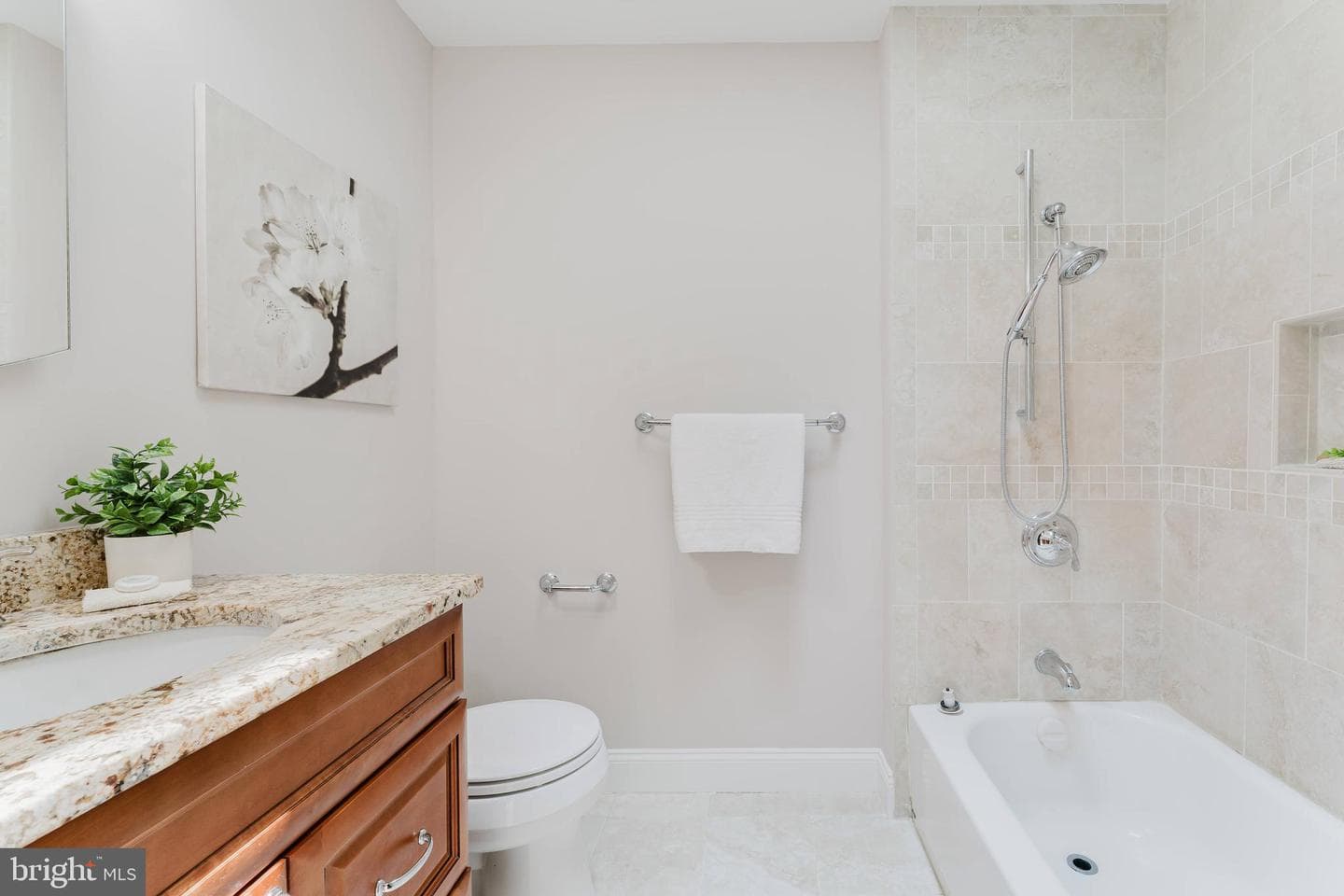 4704 Sandra Lane photo 34