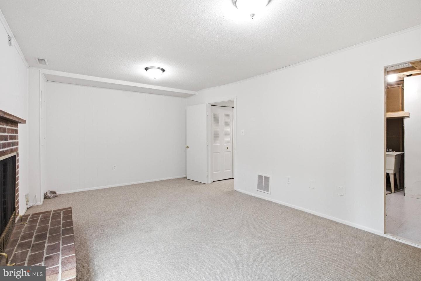 4527 Airlie Way photo 32