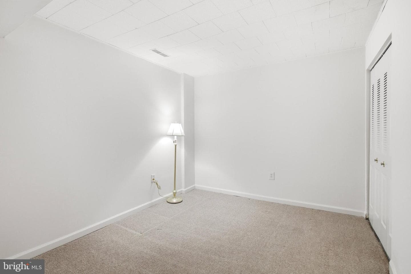 4527 Airlie Way photo 34
