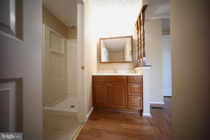 5935 Spruce Run Court photo 18