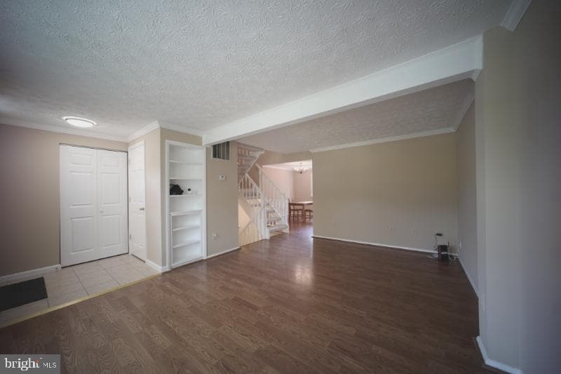 5935 Spruce Run Court photo 4