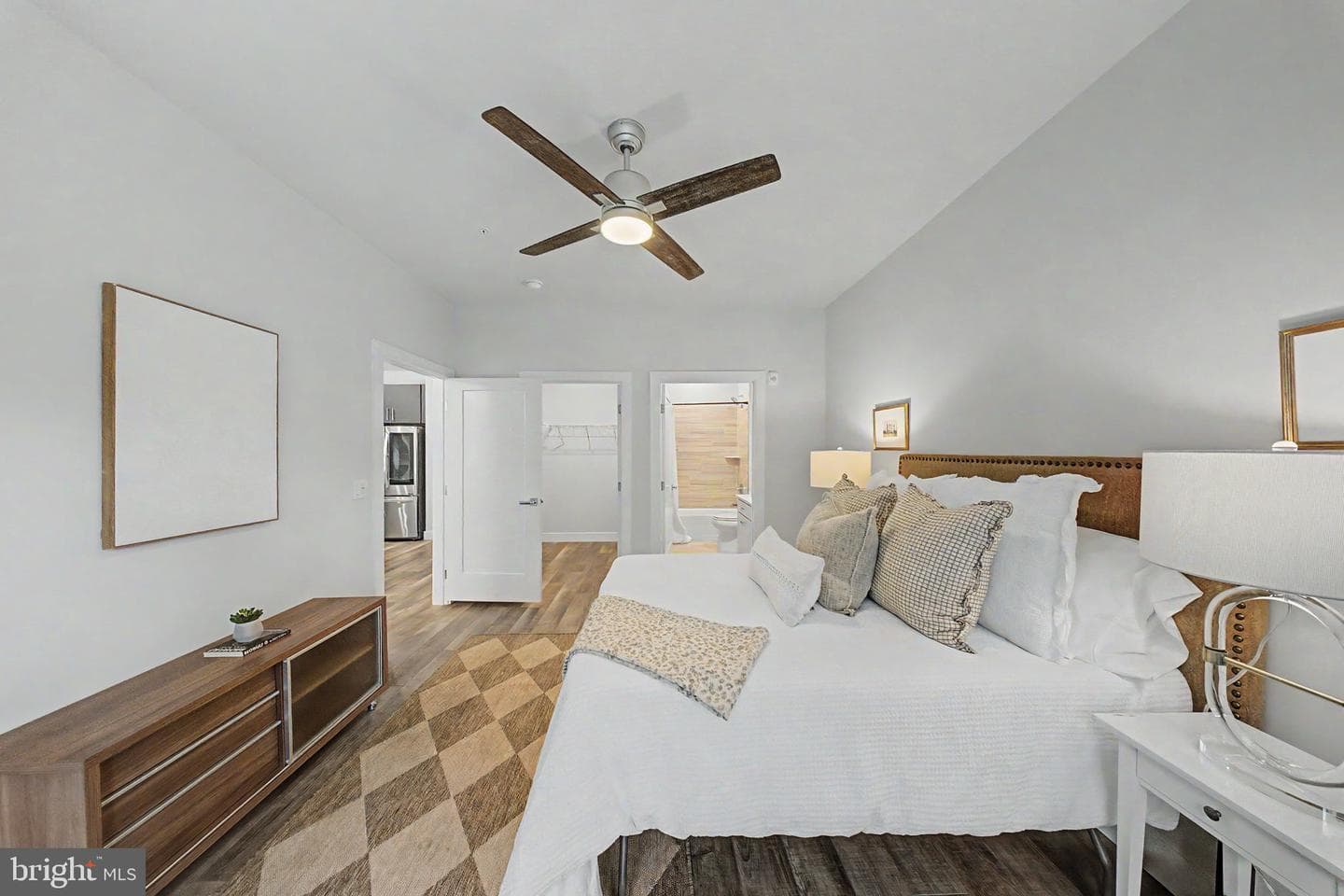 1761 Old Meadow Road #220 photo 15