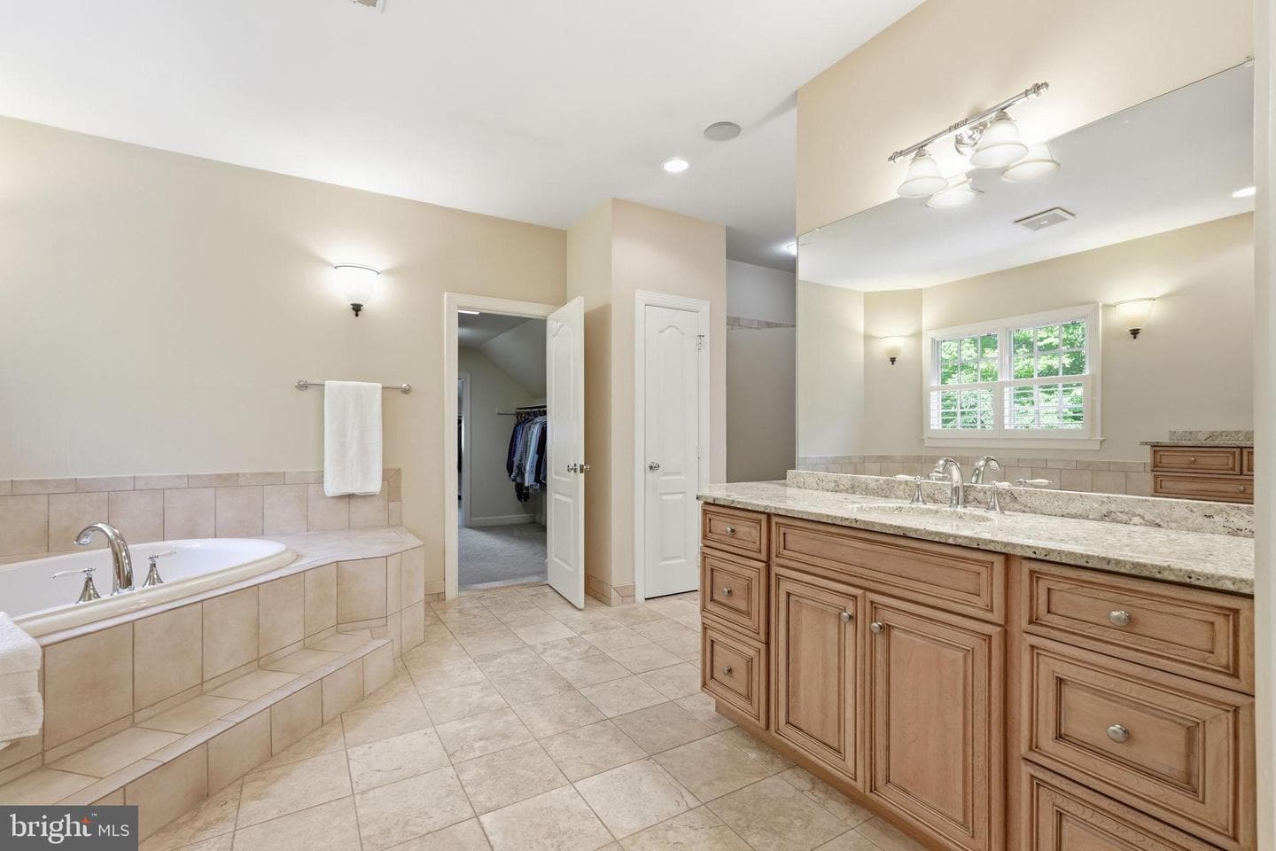 7818 Crownhurst Court photo 29