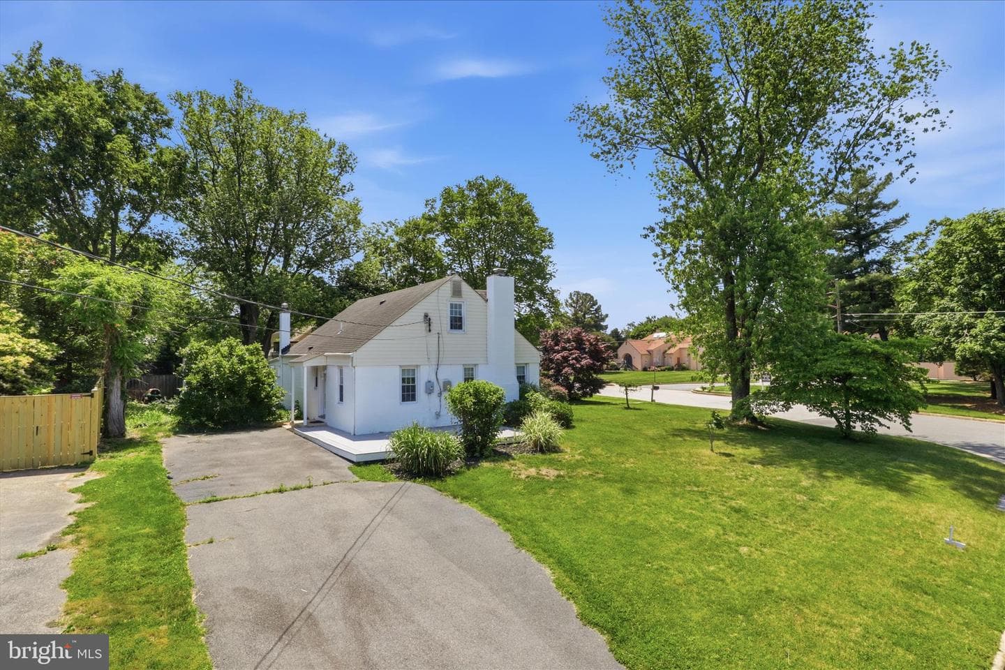 2504 Stone Hedge Drive photo 38