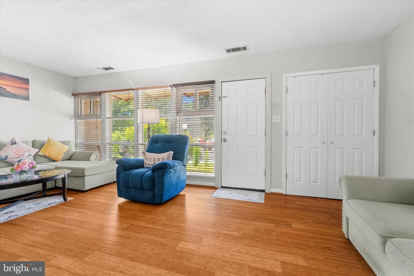 7877 Patriot Drive photo 4