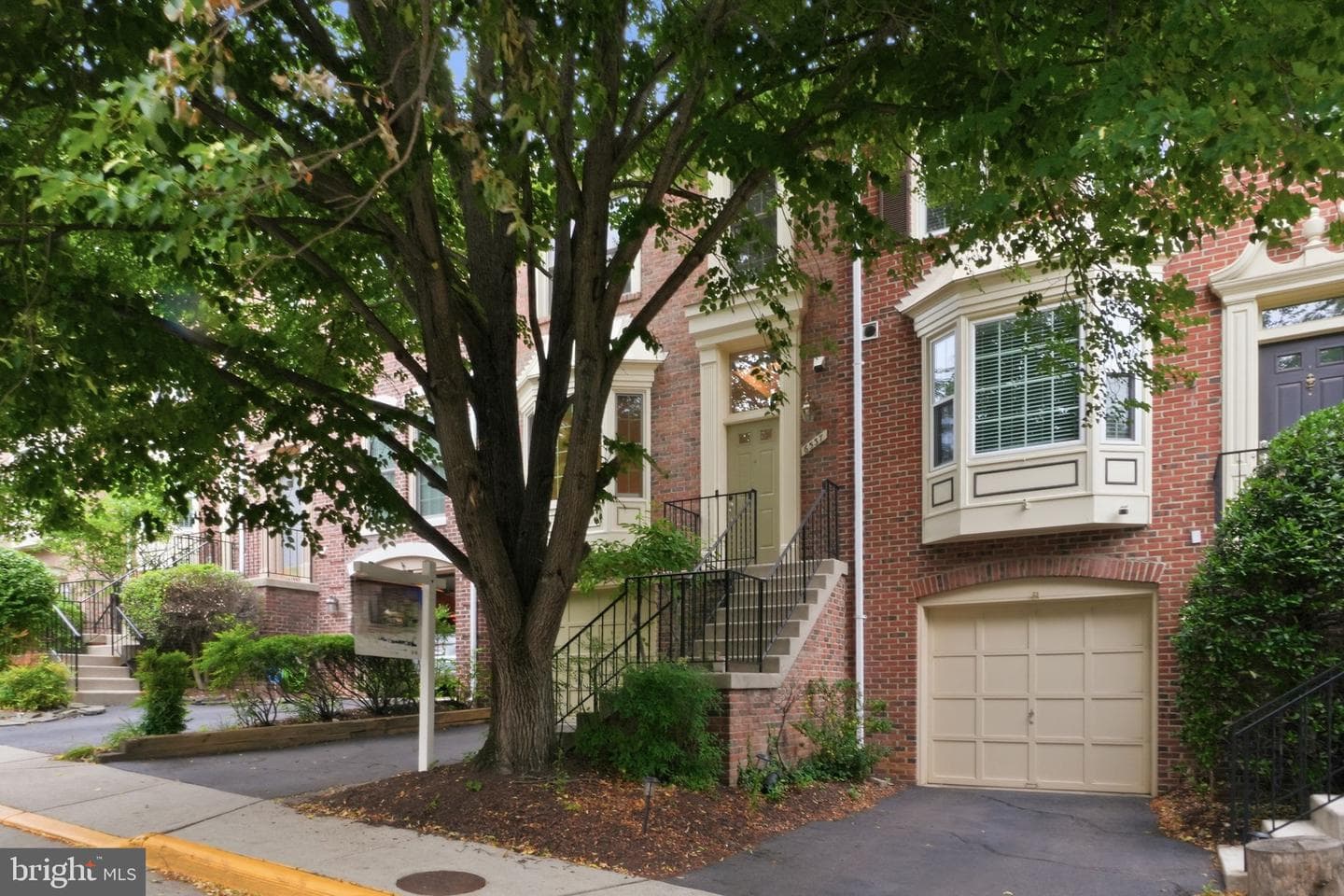 6537 Milva Lane, Springfield