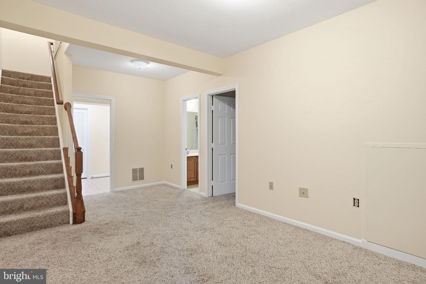 6537 Milva Lane photo 18