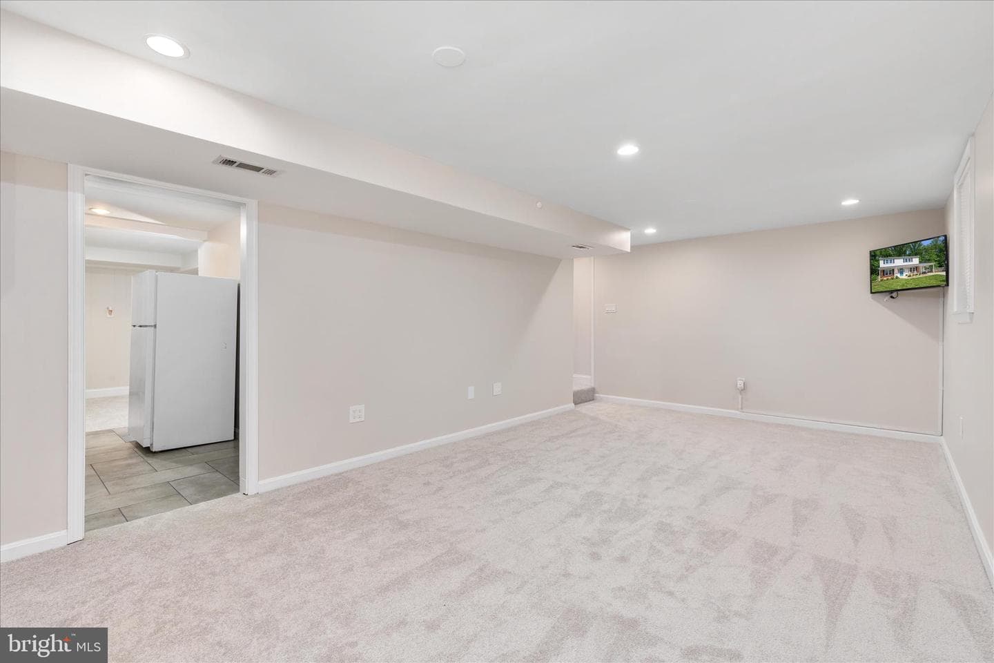 9100 Donna Dean Drive photo 34