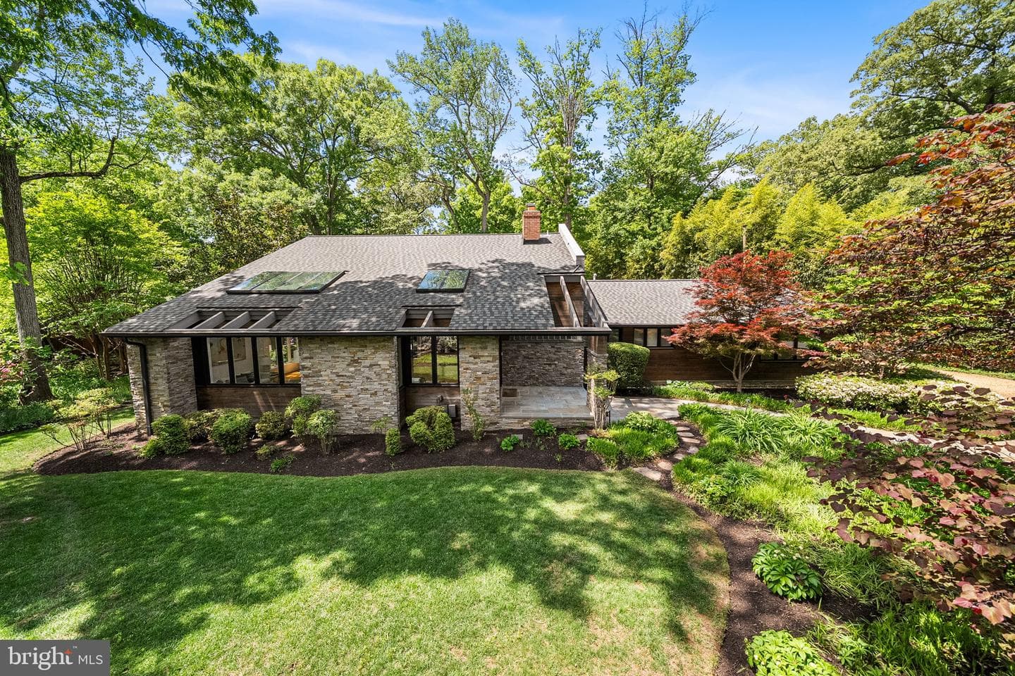7736 Tauxemont Road, Alexandria