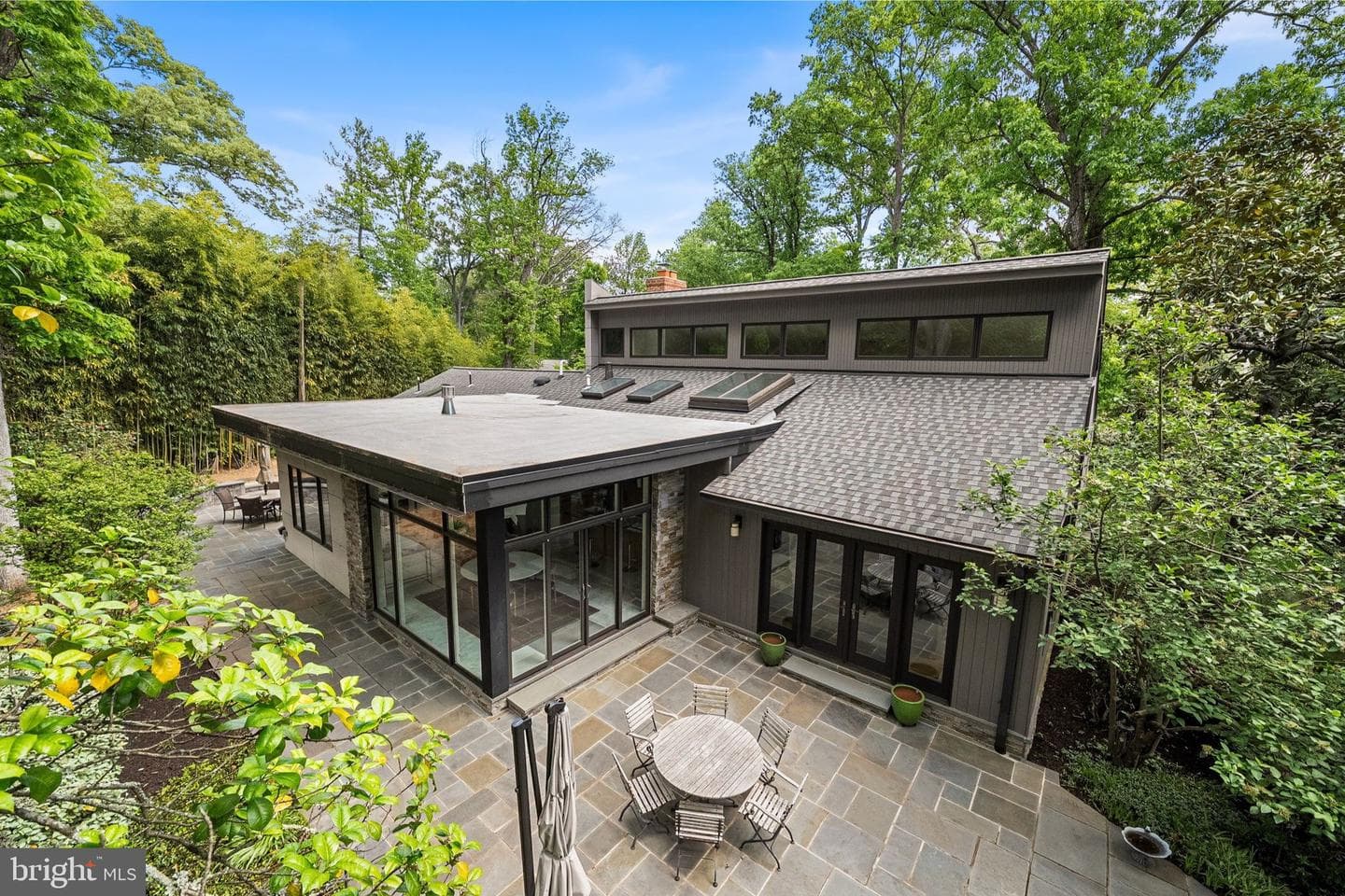 7736 Tauxemont Road photo 11