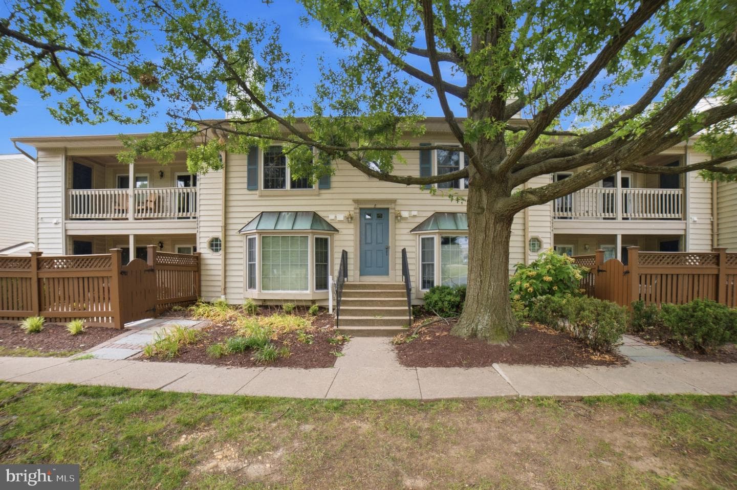 6090 Essex House Square #b, Alexandria